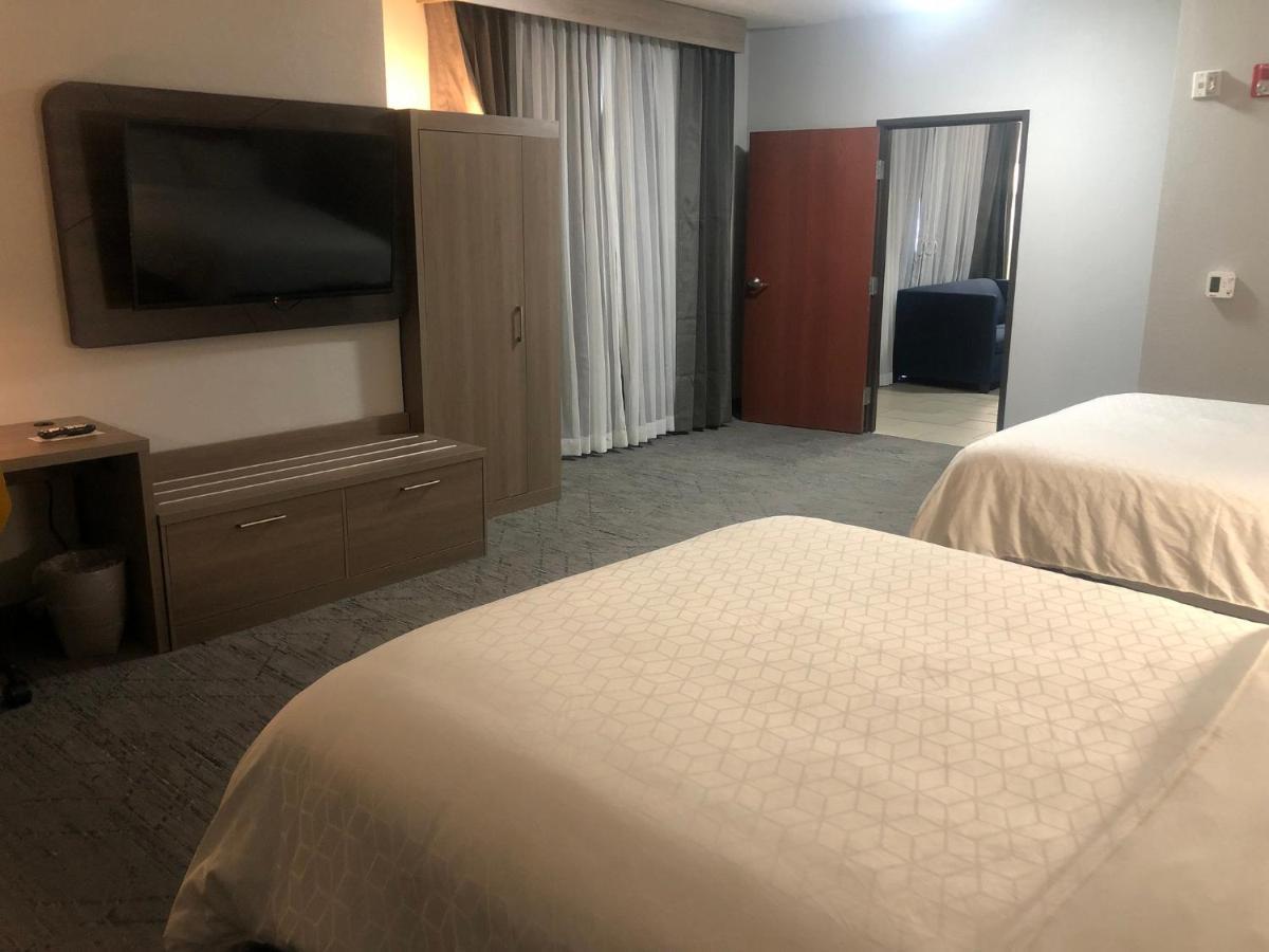 Holiday Inn Express Hotel & Suites Woodward Hwy 270 By Ihg Екстер'єр фото